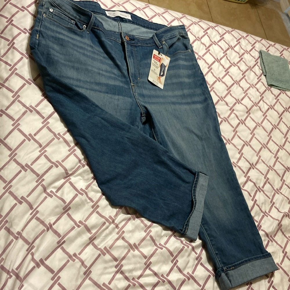 Women’s Jean capris